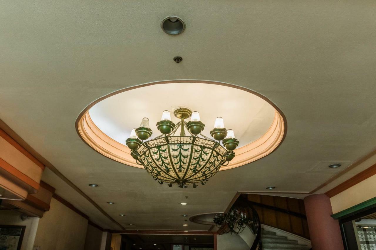 La Fiesta Hotel Iloilo City Eksteriør billede